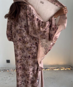 Alternative view of عباية حرير هندي لون نود مقاس ٥٦ مع طرحه شيفون مشجره